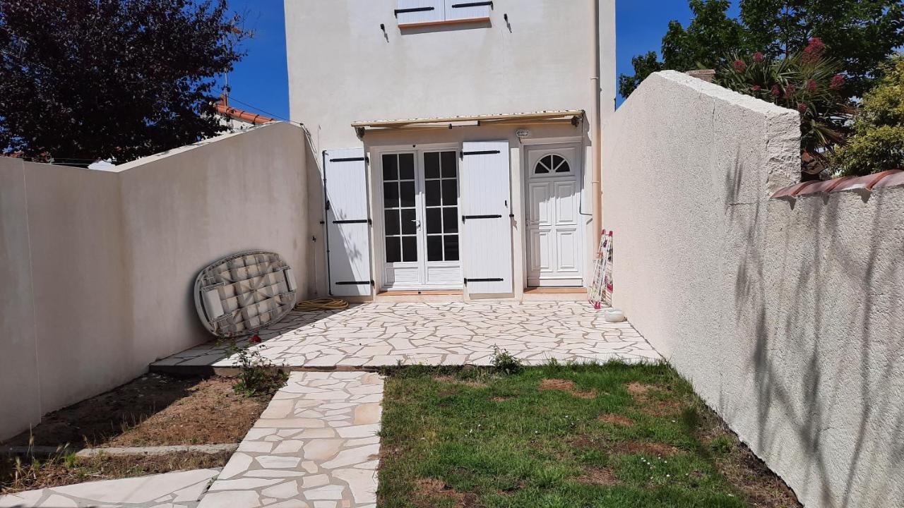 Charmante Maison De Ville Avec Jardin - 2 Chambres - 5 Pers Saint-Jean-de-Monts Ngoại thất bức ảnh